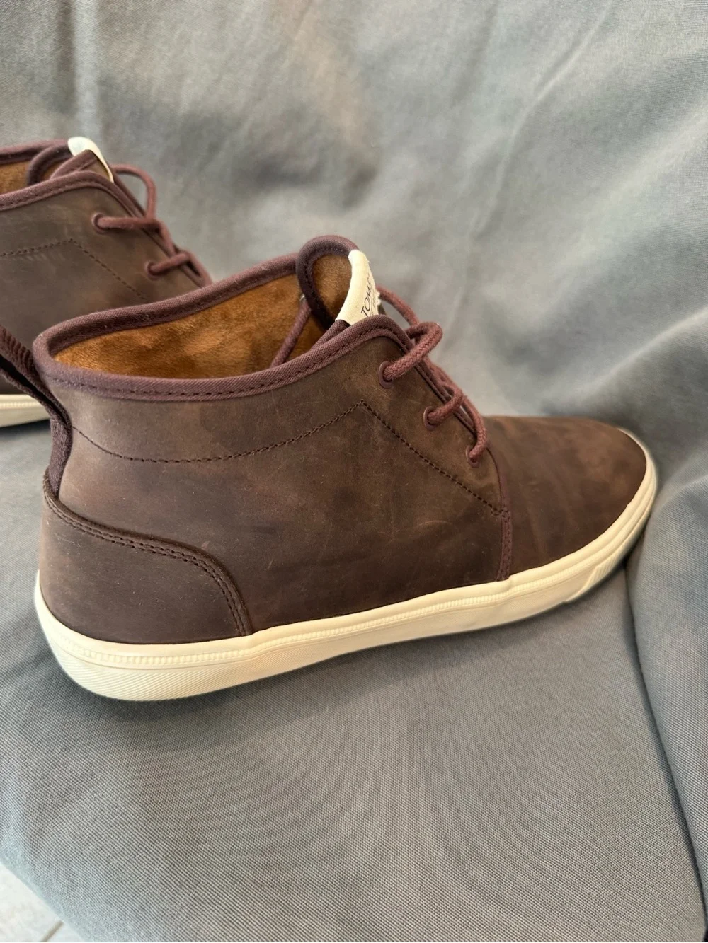 Toms Men's Dark Brown Chukka Boots with Cream Soles